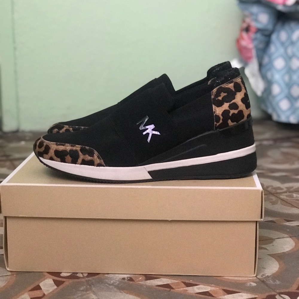Brand New Michael Kors Tennis✨